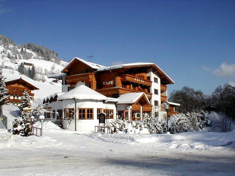 Alpenhotel Wildschoenau B&B المظهر الخارجي الصورة